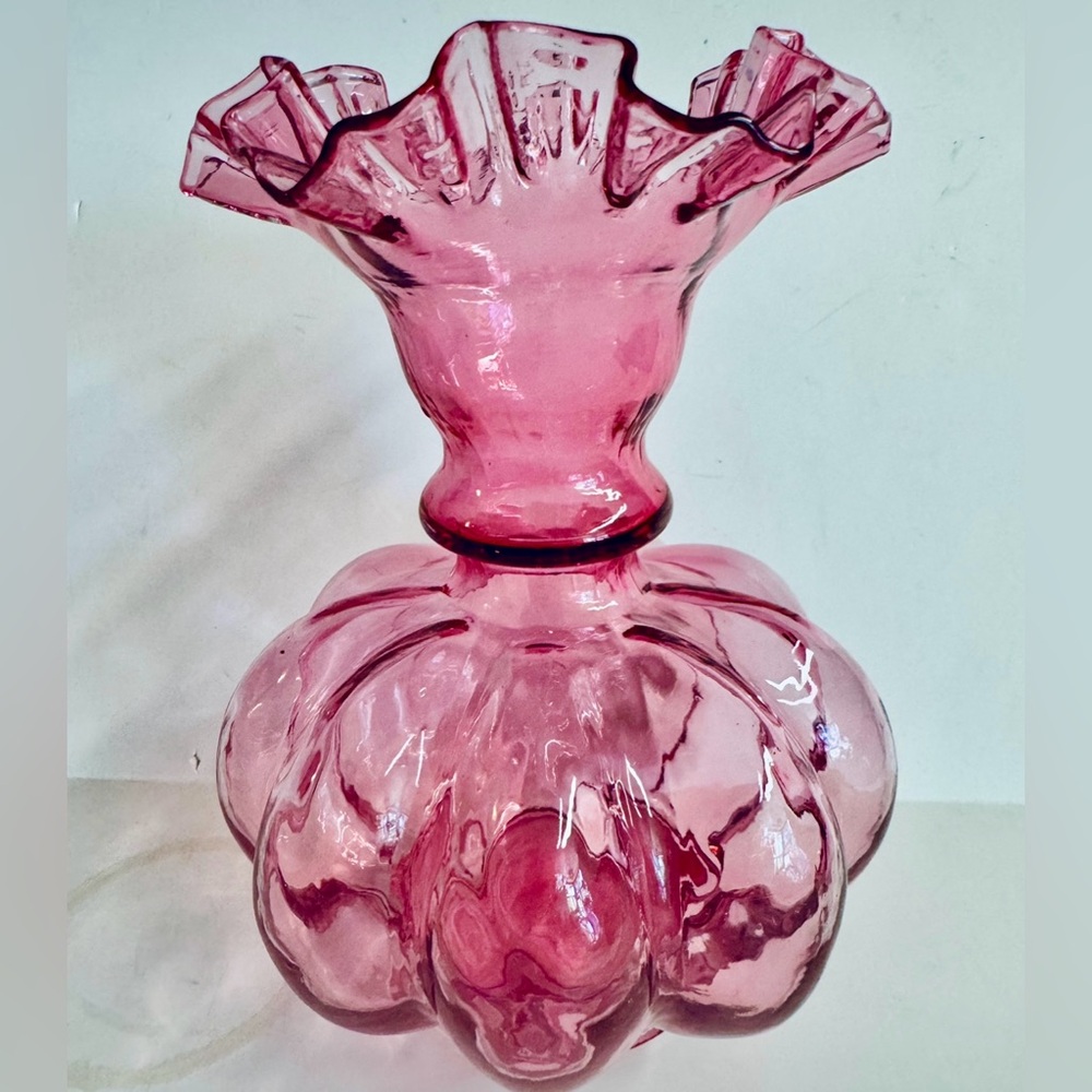 Vintage 70s Fenton Pink bulbous melon hand blown.Gorgeous color.No Flaws.